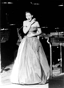 tr7_06.jpg (18141 bytes)