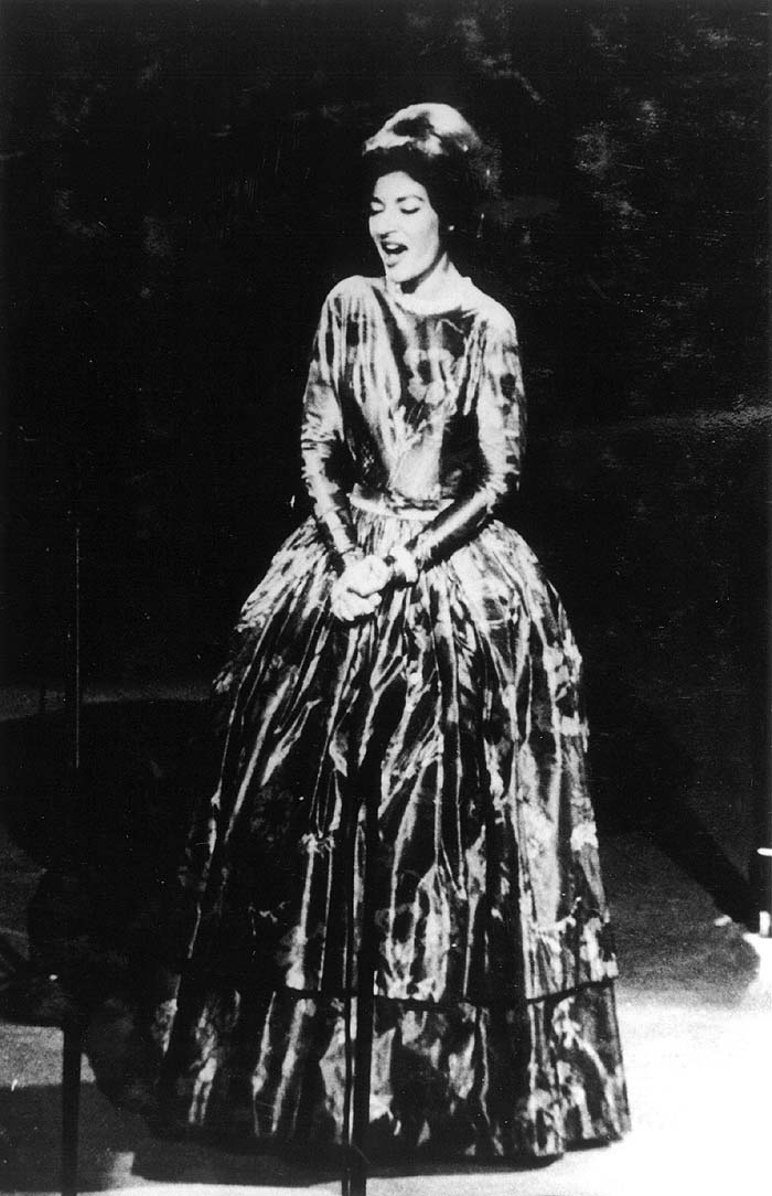 tr01_03_.jpg (92884 bytes)