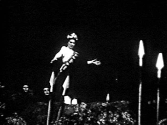 tr10_02_.jpg (27052 bytes)