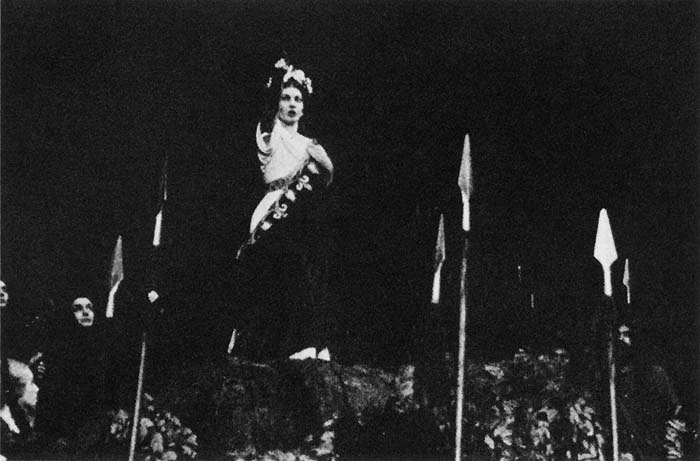 tr10_07_.jpg (43441 bytes)