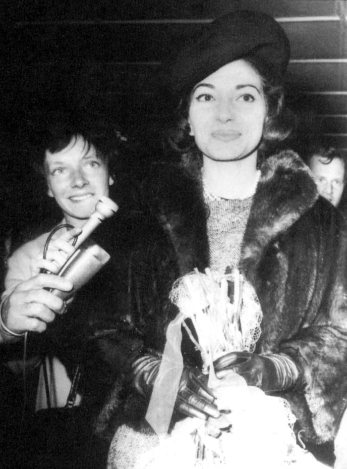 tr18_02_.jpg (76551 bytes)