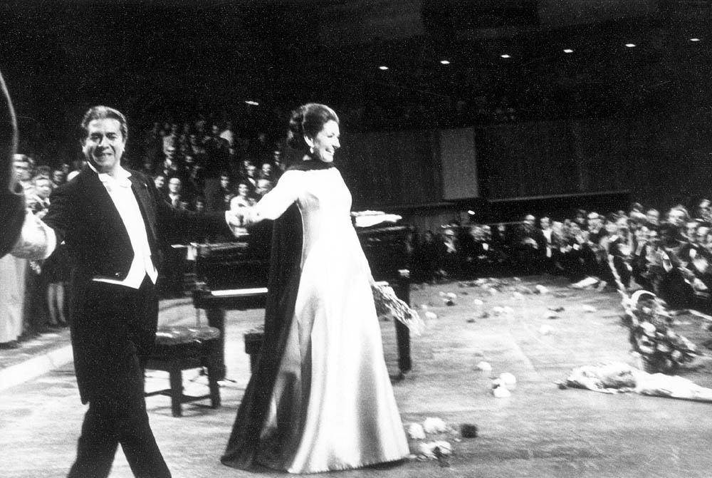 11_.jpg (124239 bytes)