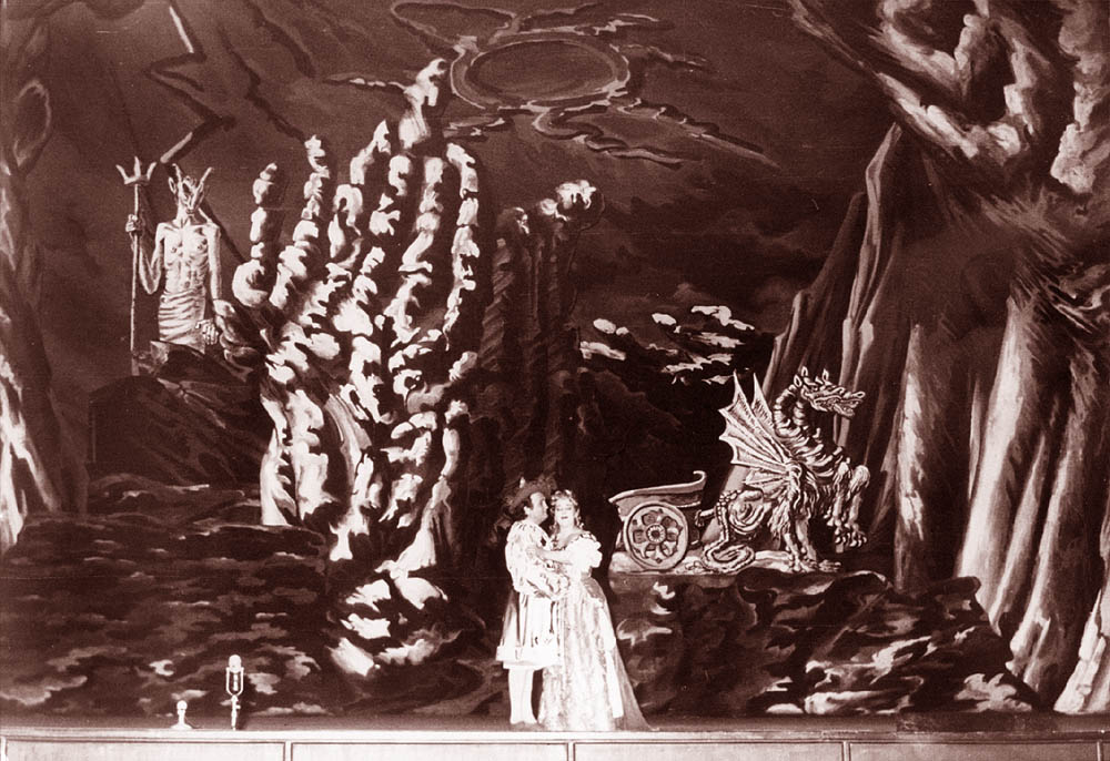 02_032_.jpg (145003 bytes)