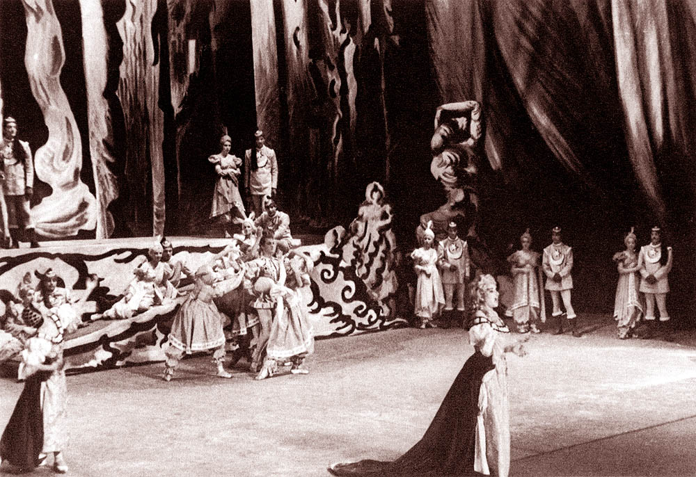 02_09_.jpg (204715 bytes)